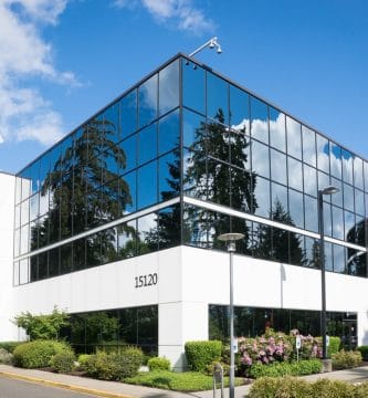 15 points to make your company's Internet presence a success. 2 su empresa en Internet sea un éxito